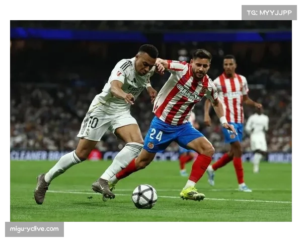 皇马中场拦截后快速转换进攻,平均推进时间仅7.2秒位列联赛第一 皇马中场拦截后快速转换进攻,平均推进时间仅7.2秒位列联赛第一